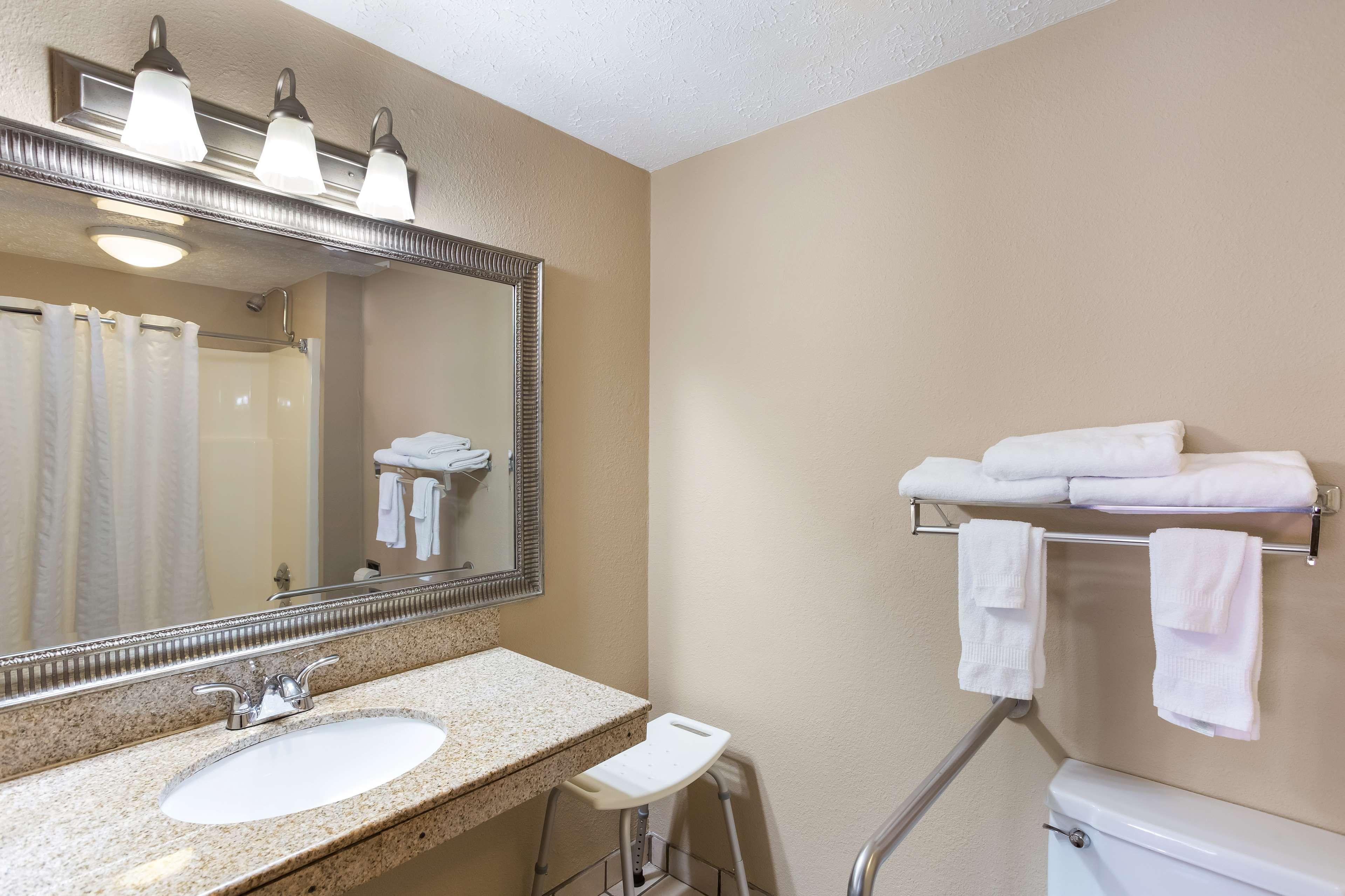 Surestay Hotel By Best Western Summersville Esterno foto